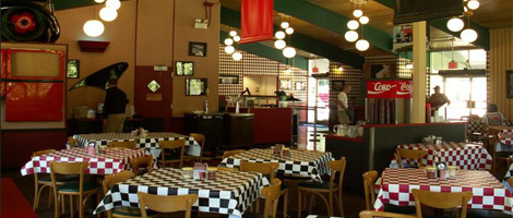 Jammer Joe's Grill & Pizzeria at Lake McDonald Lodge